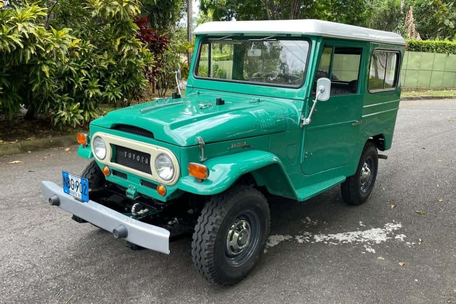 1969 Toyota Land Cruiser FJ40 sold for $19,000