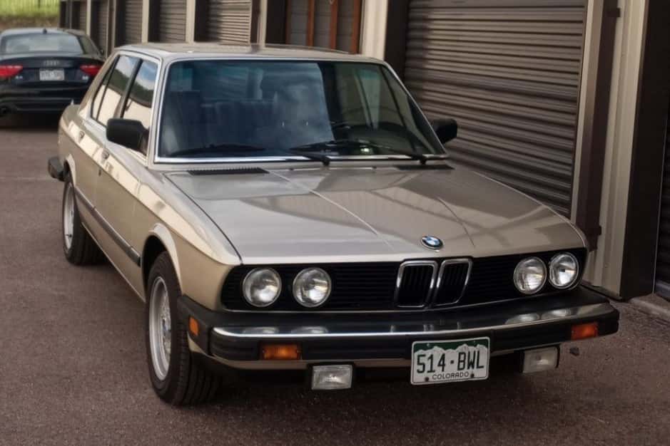 1986 BMW E28 5-Series sold for $7,900
