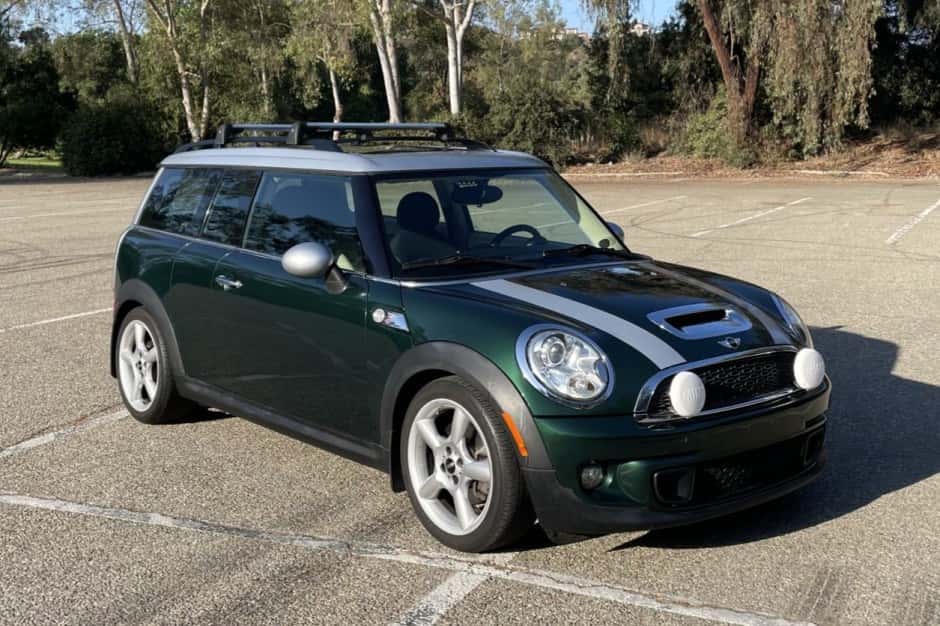 2011 Mini R55 Clubman sold for $8,211