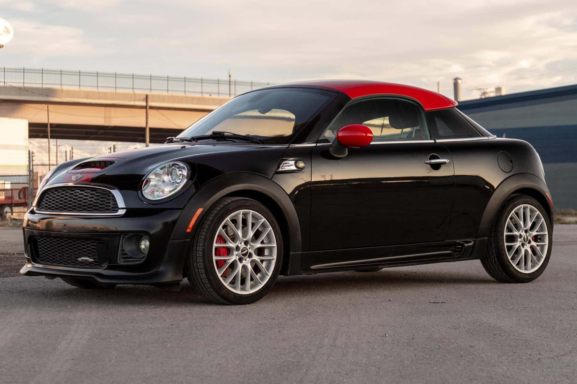 2012 MINI Cooper Coupe sold for $10,600