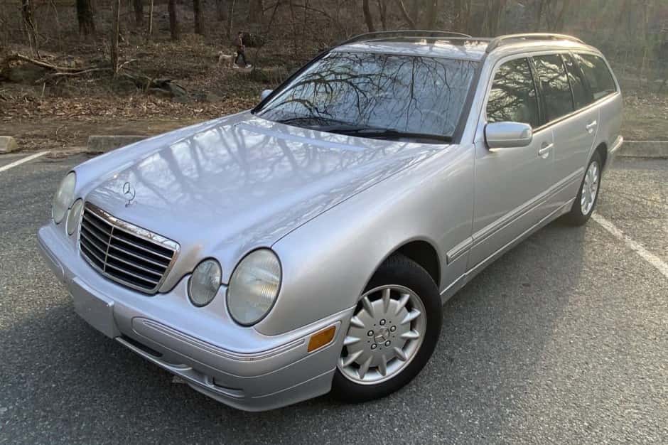 2002 Mercedes-Benz W210 E-Class sold for $11,100