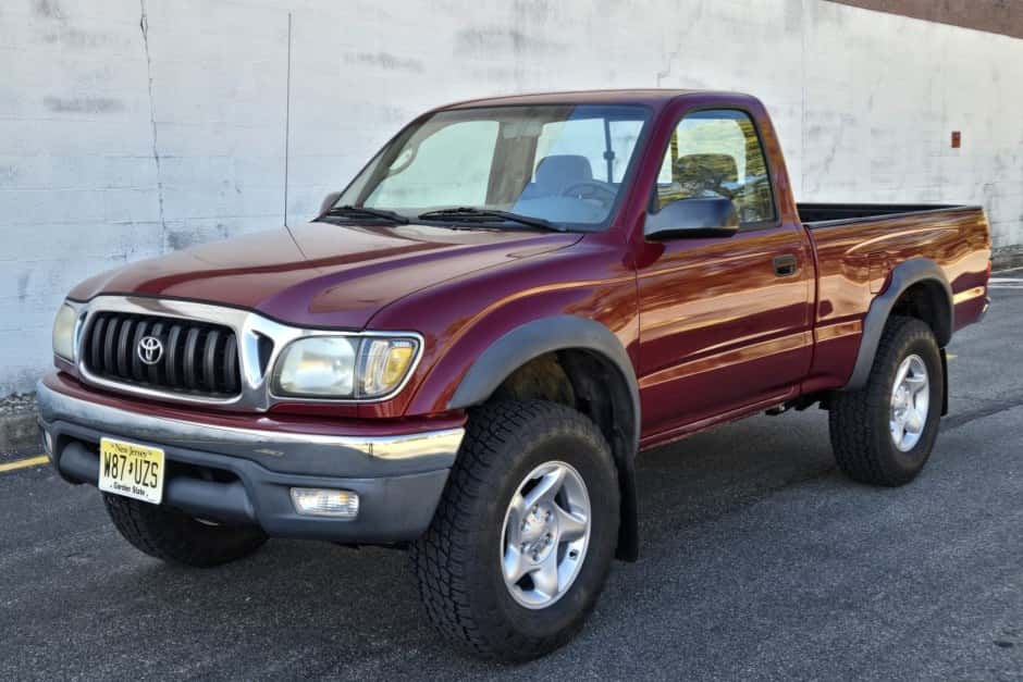 2001 Toyota Tacoma (N1X0 1995-2005) sold for $20,500