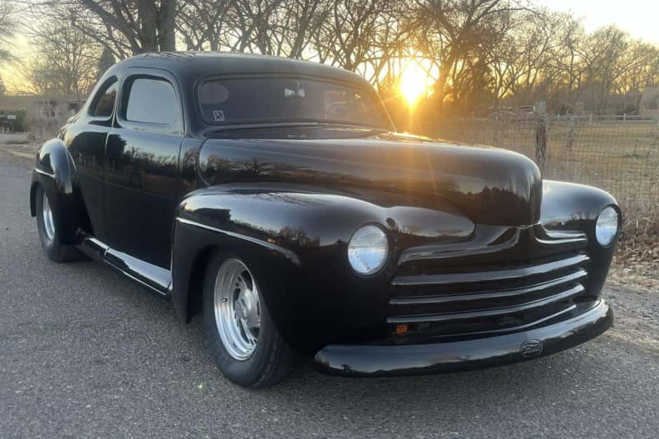 1946 Ford Standard, Deluxe, & Super Deluxe sold for $15,100