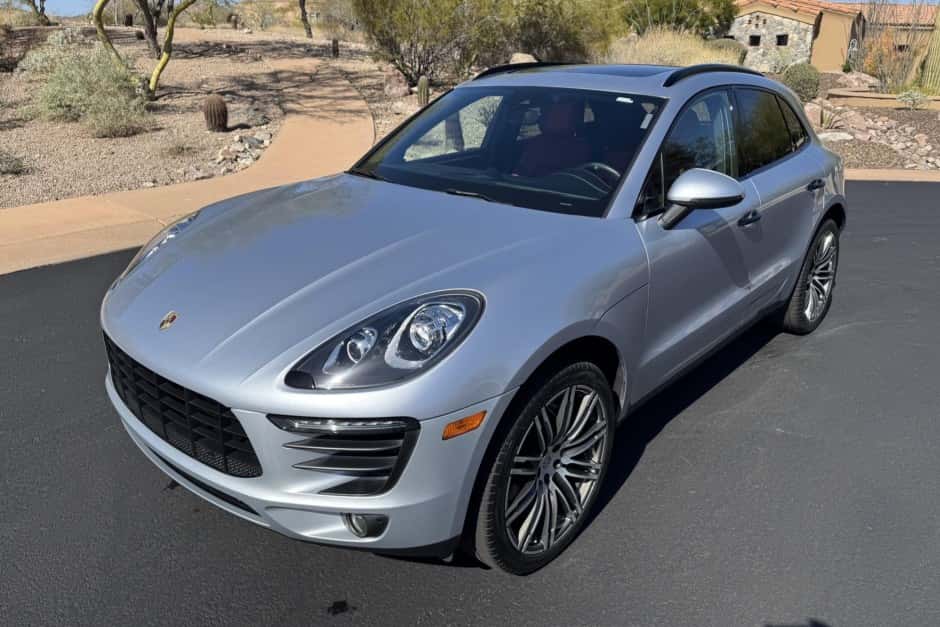 2018 Porsche Macan sold for $27,000
