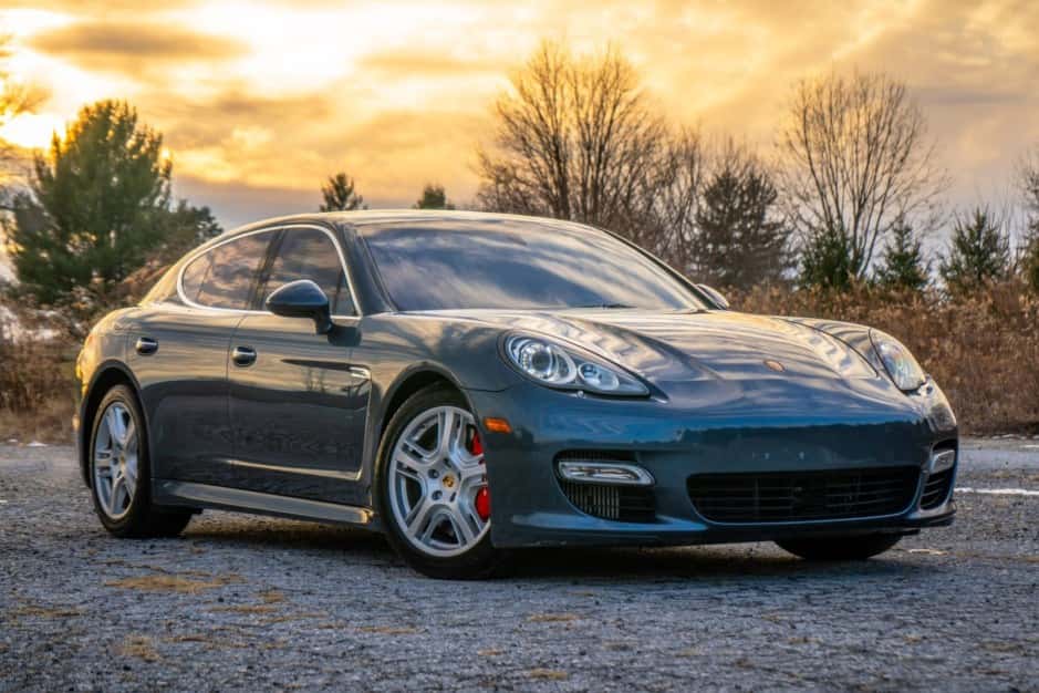 2010 Porsche Panamera sold for $33,250
