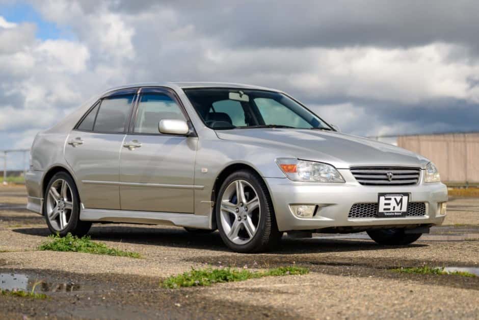 1999 Lexus IS sold for $8,300