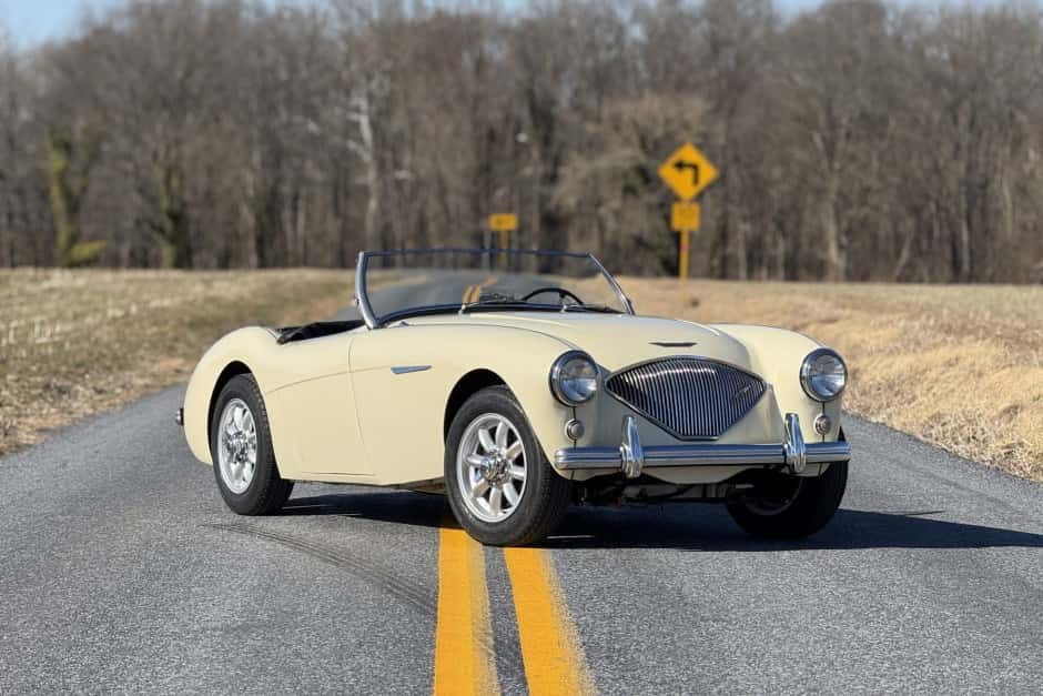 1955 Austin-Healey 100 sold for $28,000
