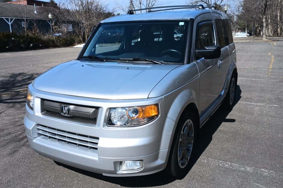 2007 Honda Element sold for $8,750