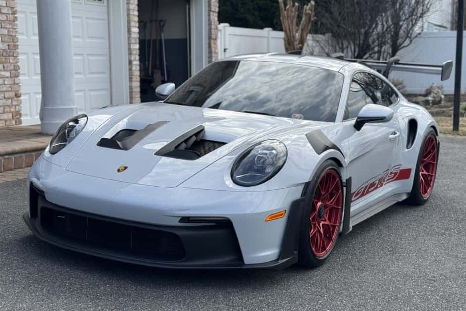 2025 Porsche 992 GT3 sold for $315,001
