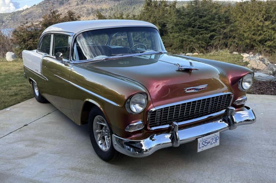 1955 Chevrolet Bel Air sold for $32,500