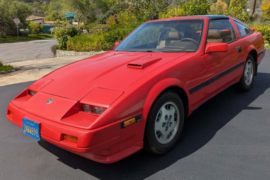 1985 Nissan Z31 300ZX sold for $11,000