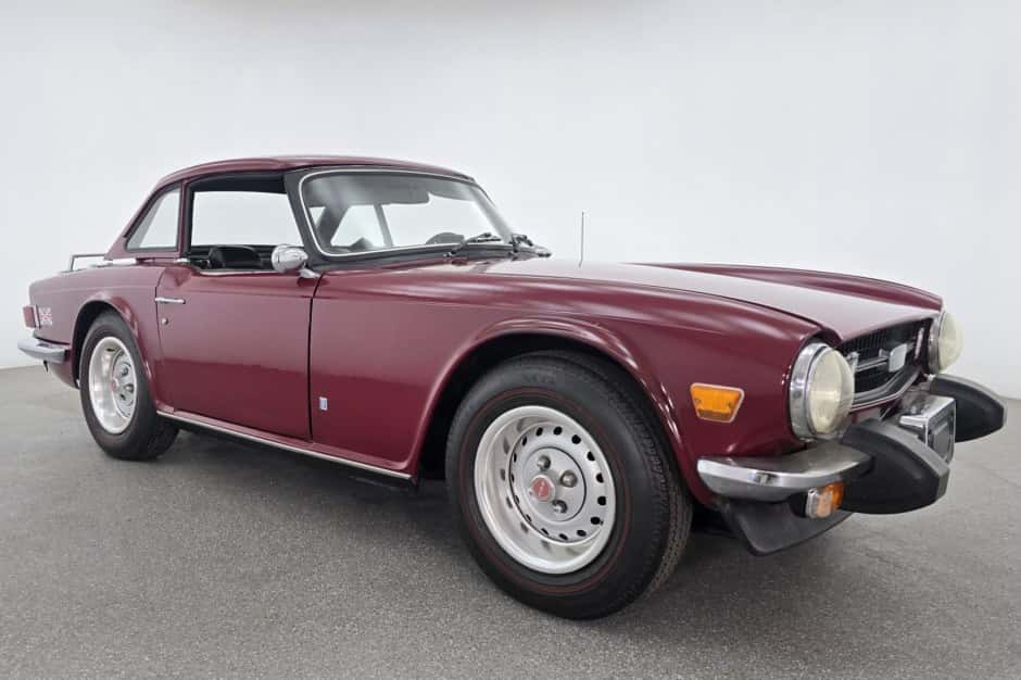 1975 Triumph TR6 sold for $11,250