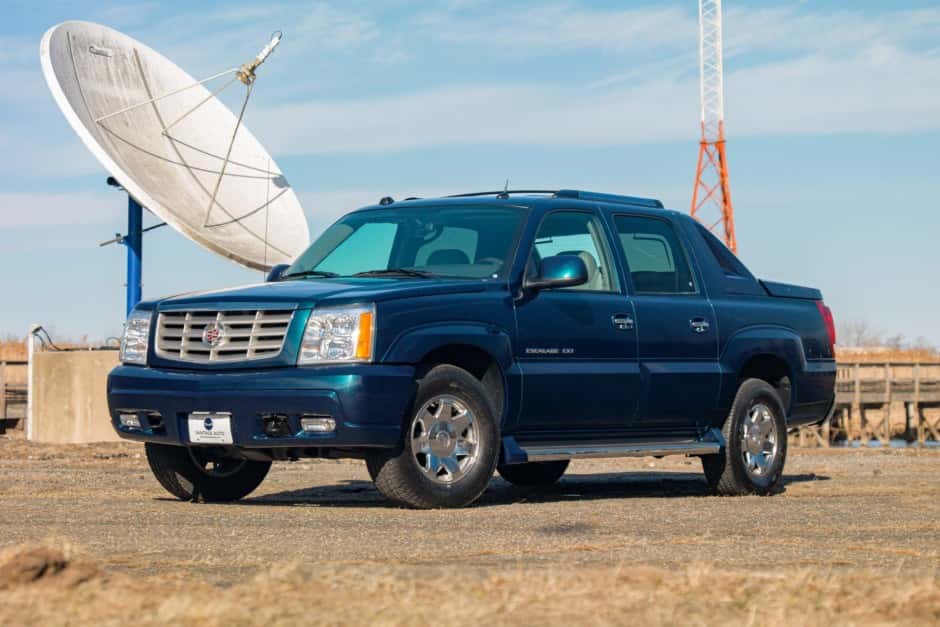 2005 Cadillac Escalade & EXT GMT800 (2002-2006) sold for $36,333