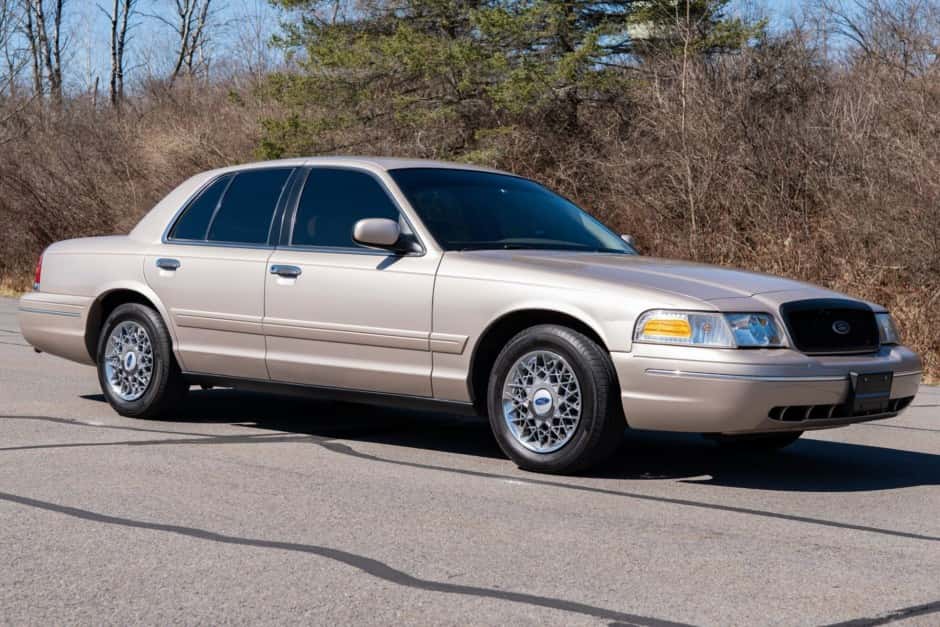 1998 Ford Crown Victoria sold for $6,500
