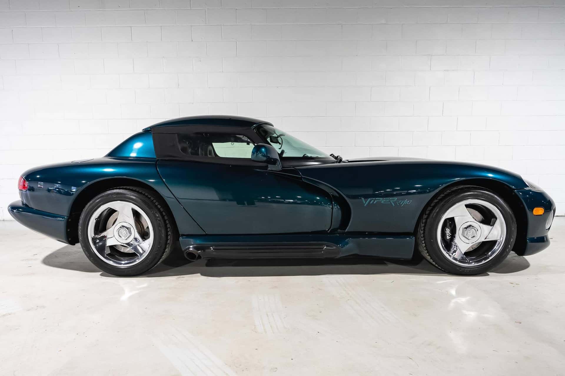 1995 Dodge Viper sold for $4,500