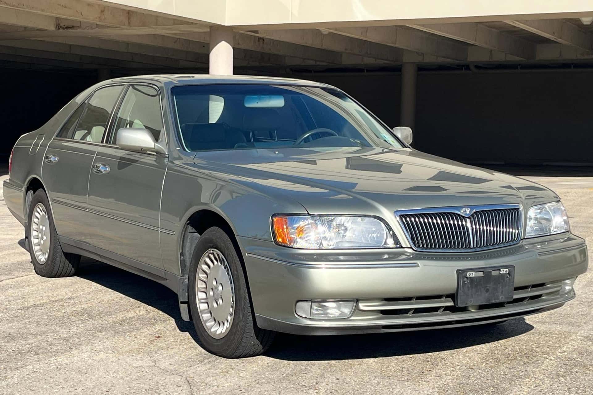 1997 Infiniti Q45 sold for $7,500