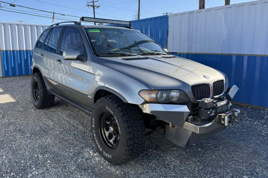 2004 BMW X5 sold for $3,600