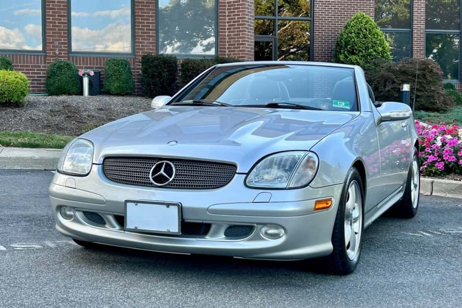 2003 Mercedes-Benz SLK-Class sold for $8,599
