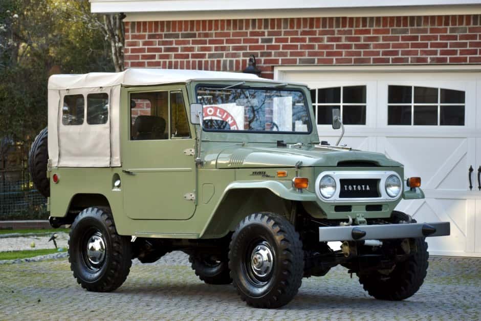 1971 Toyota Land Cruiser FJ40 sold for $41,300