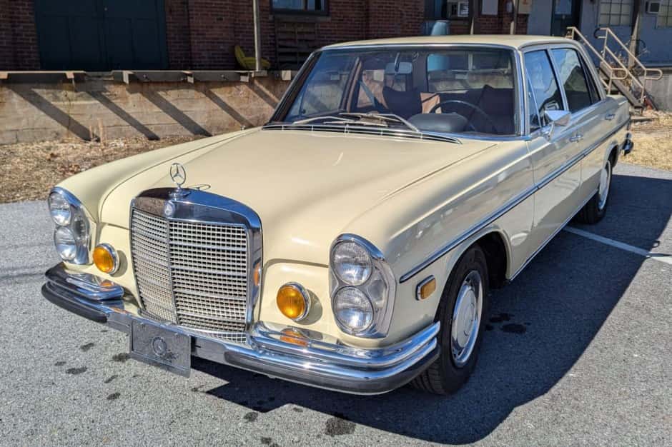 1972 Mercedes-Benz W108 & W109 sold for $19,500