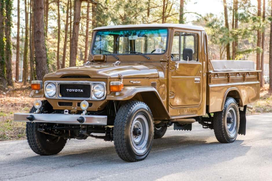 1979 Toyota Land Cruiser FJ45 sold for $18,700