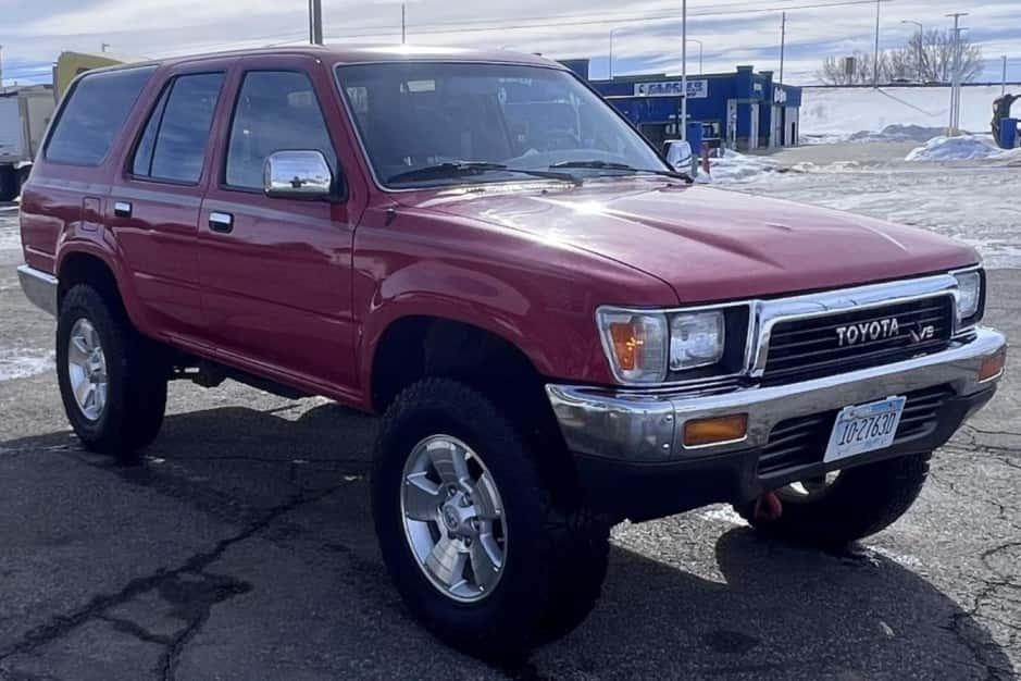 1991 Toyota 4Runner (N120) sold for $11,000
