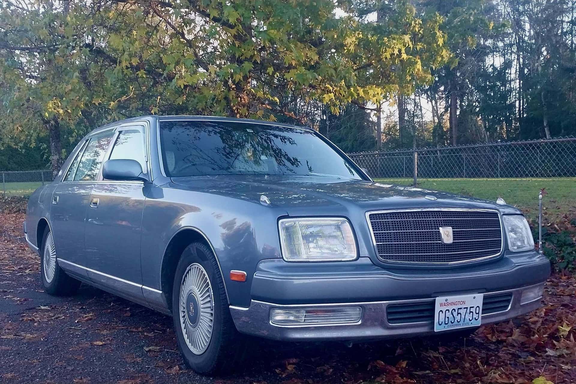 1998 Toyota Century sold for $17,000
