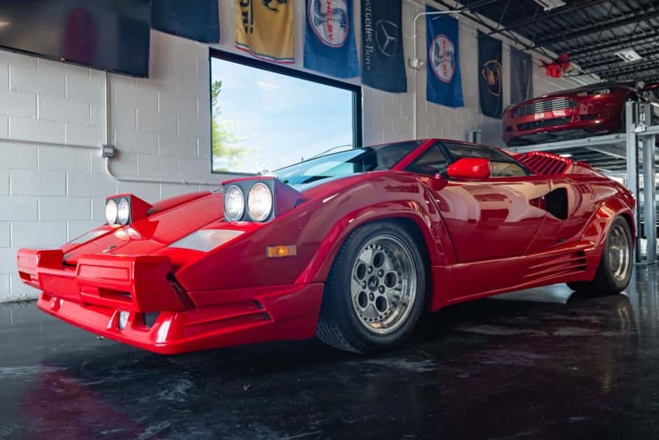 1990 Lamborghini Countach sold for $550,000