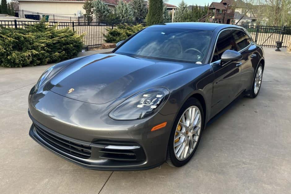 2018 Porsche Panamera sold for $36,000