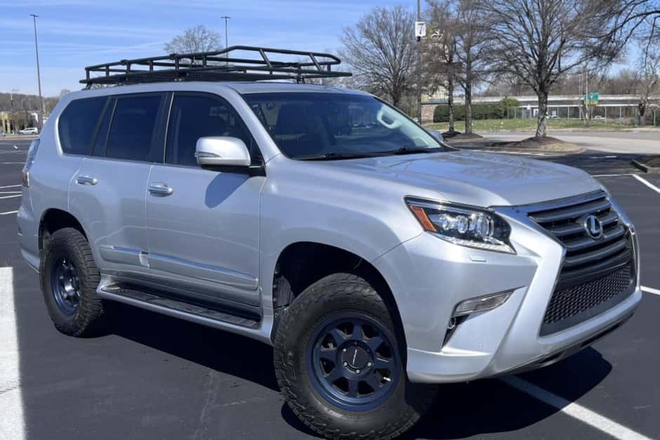 2017 Lexus GX sold for $23,501