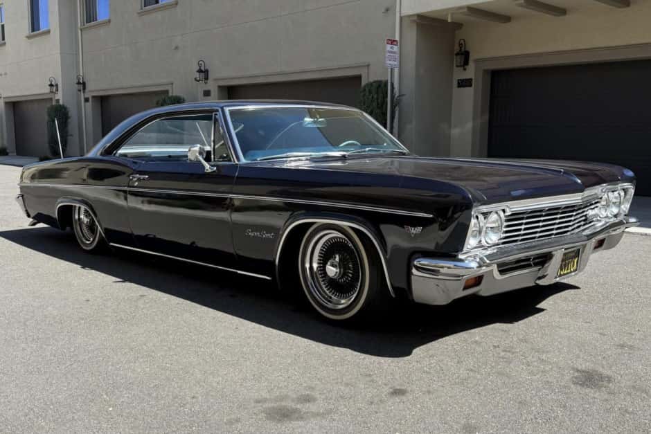 1966 Chevrolet Impala (1965-1970) sold for $19,000