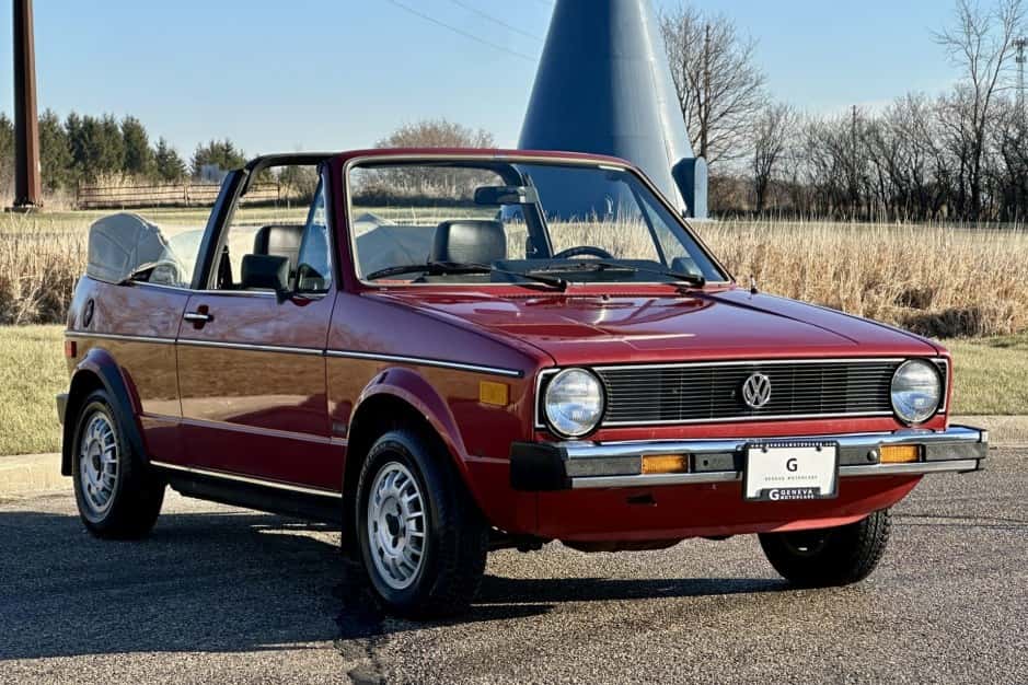 1982 Volkswagen Golf/Rabbit Cabriolet Mk1 sold for $8,700