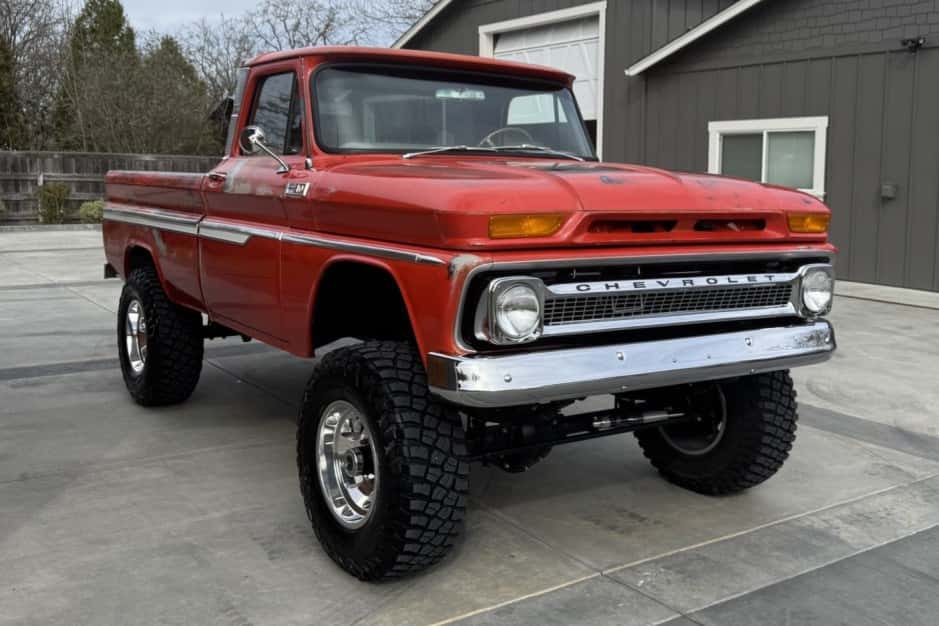 1966 GMC C/K 1960-1966 sold for $51,396