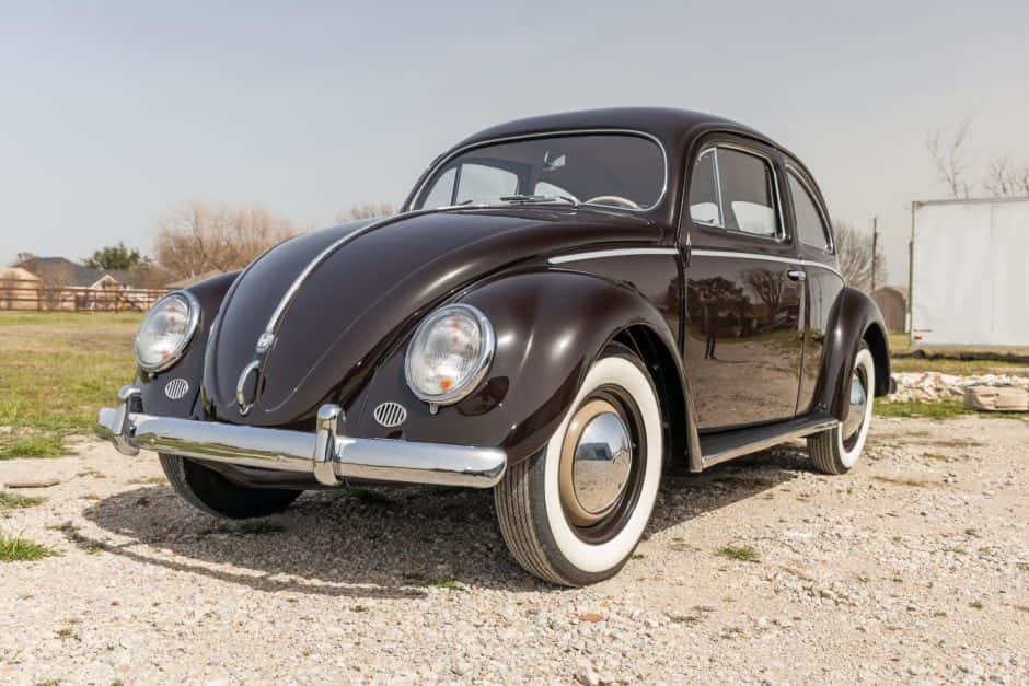 1952 Volkswagen Beetle (Split Window) sold for $35,000