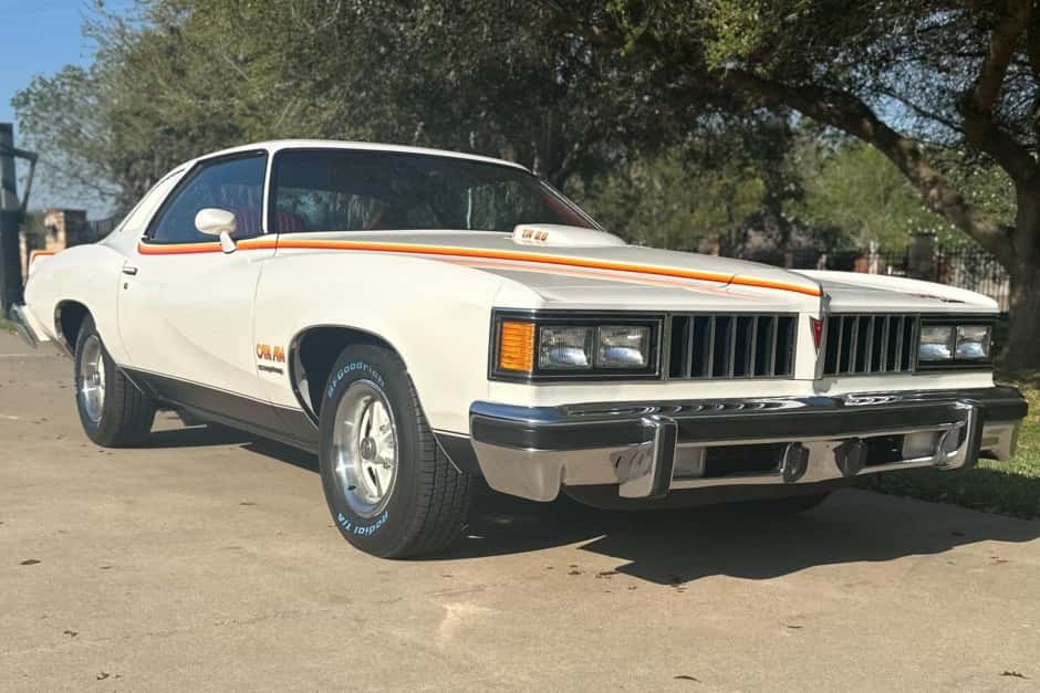 1977 Pontiac Tempest / LeMans sold for $53,000