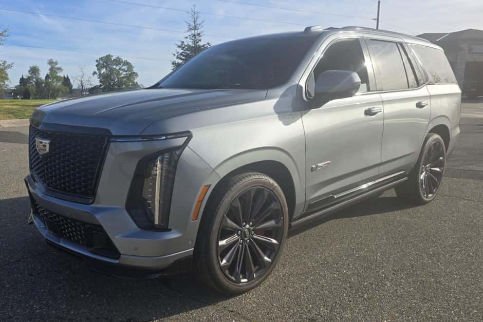 2025 Cadillac Escalade T1XL (2021-) sold for $165,000