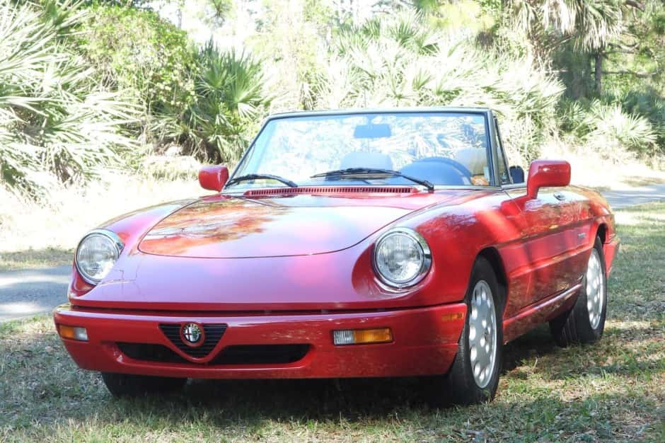 1991 Alfa Romeo 105/115 Spider Series 4 sold for $16,911