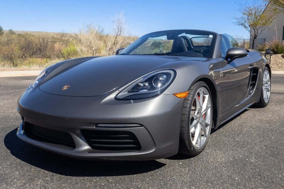 2017 Porsche 982 718 Boxster sold for $54,018