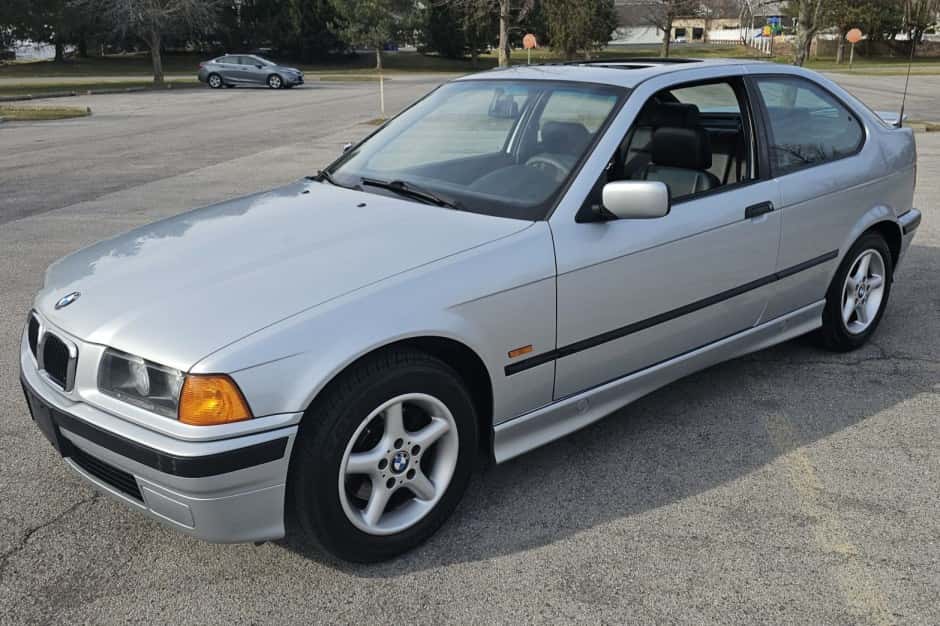1998 BMW E36/5 ti Compact sold for $7,900
