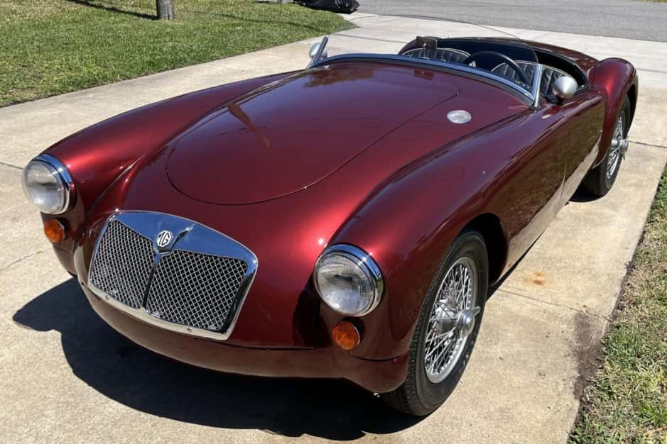 1962 MG MGA sold for $15,500