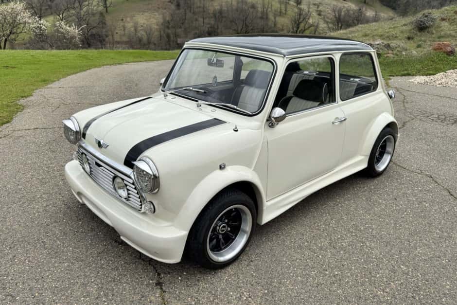 1988 Mini Mk III-Mk V sold for $14,000