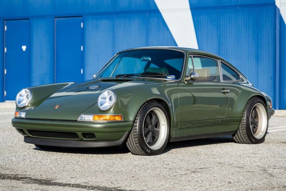 1991 Porsche 964 911 (Non-Turbo) sold for $1,025,000