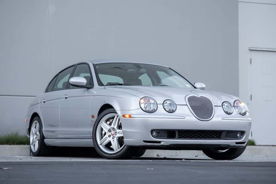 2003 Jaguar S-Type (1999-2007) sold for $8,118