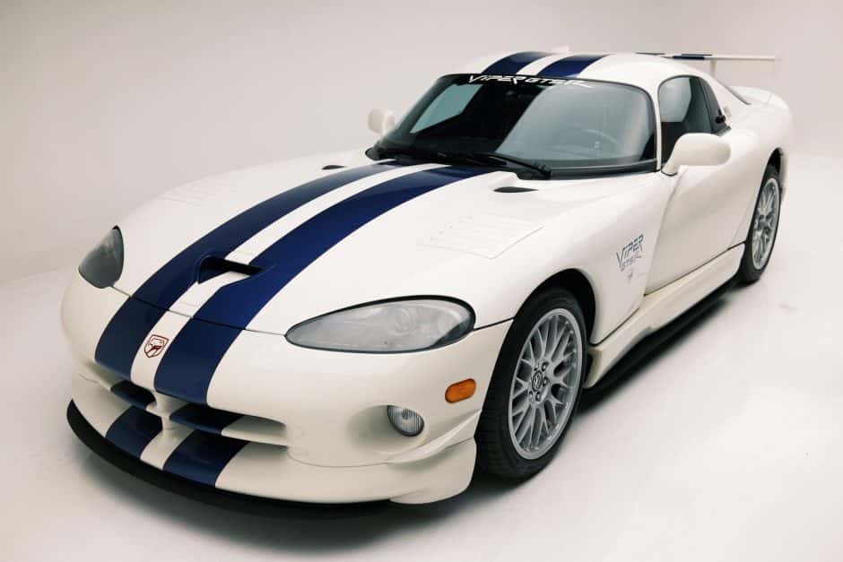 1998 Dodge Viper SR II (1996-2002) sold for $160,000