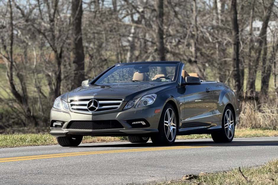 2011 Mercedes-Benz C207 E-Class Coupe/Cabriolet sold for $30,250