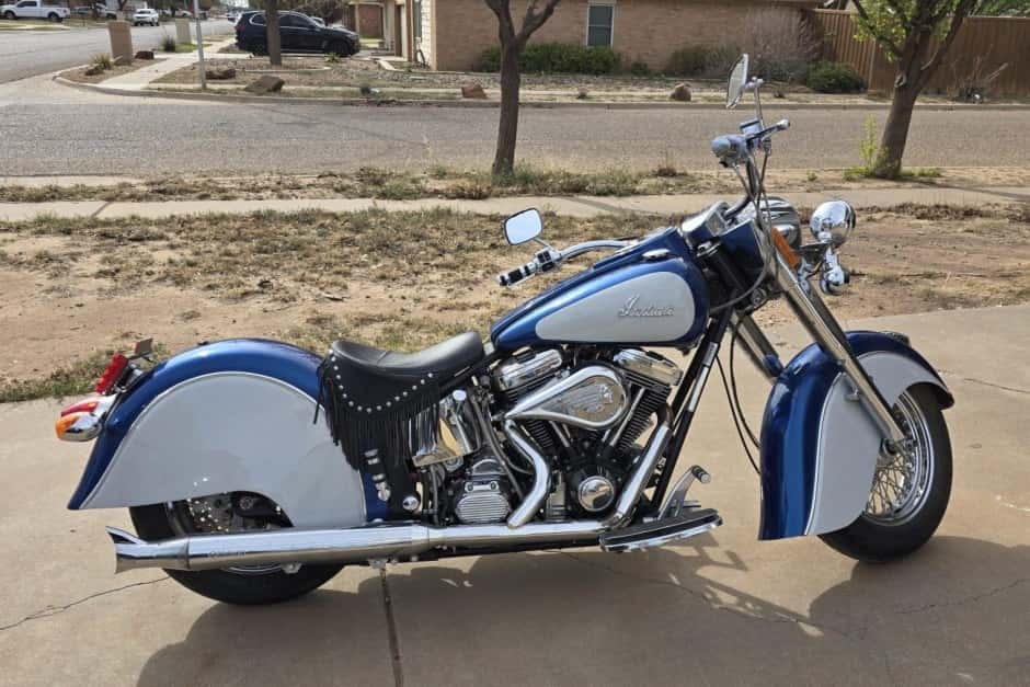 2000 Indian Chief sold for $9,402