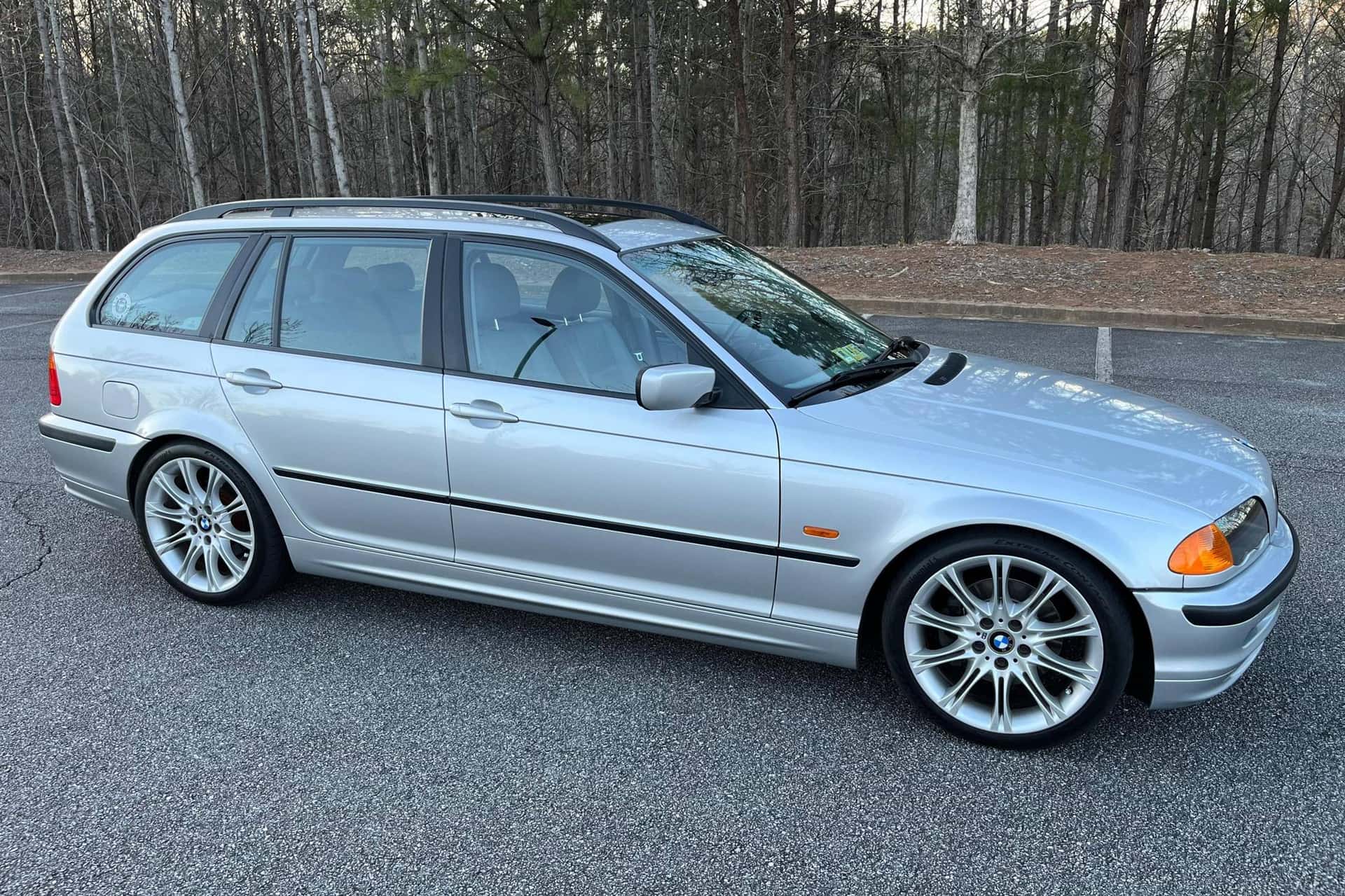 2000 BMW 3 Series sold for $13,200