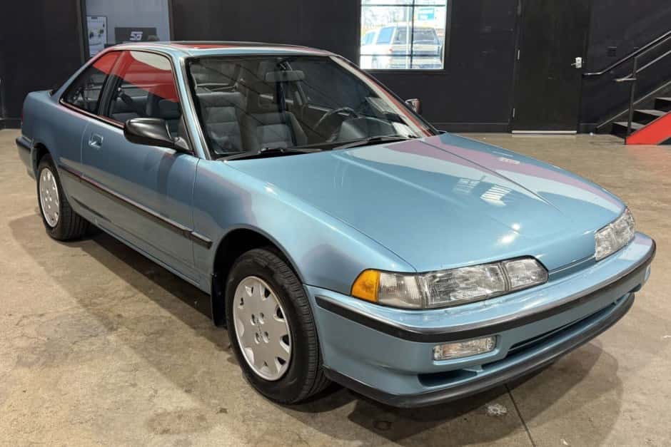 1990 Acura Integra sold for $5,525