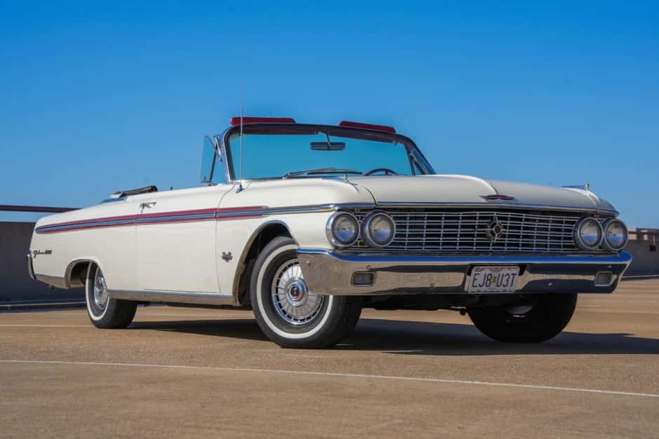 1962 Ford Galaxie sold for $30,000