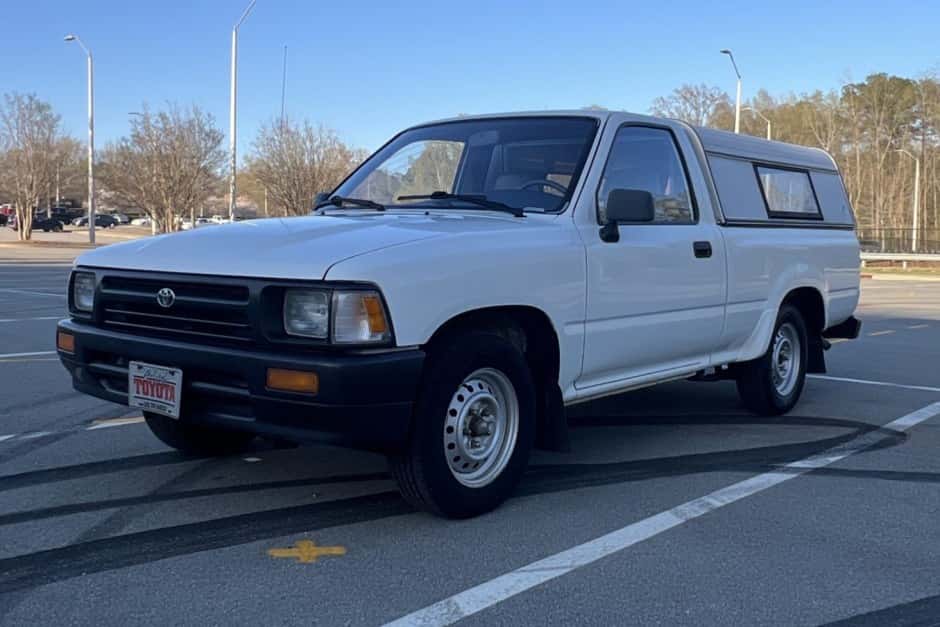 1994 Toyota Pickup (N80/90/100/110 1989-1997) sold for $7,400